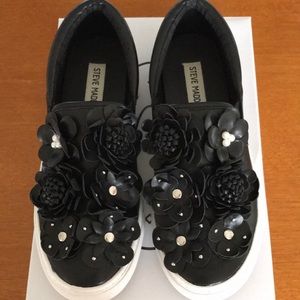 ISO: Steve Madden Maja Sneakers